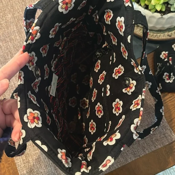 Vera Bradley Black and Red Floral Tote Bag - Picture 5 of 12